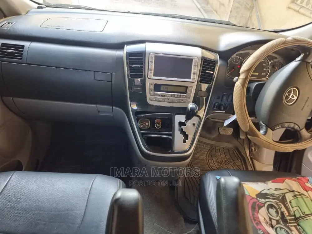 Toyota Alphard 2005 Black