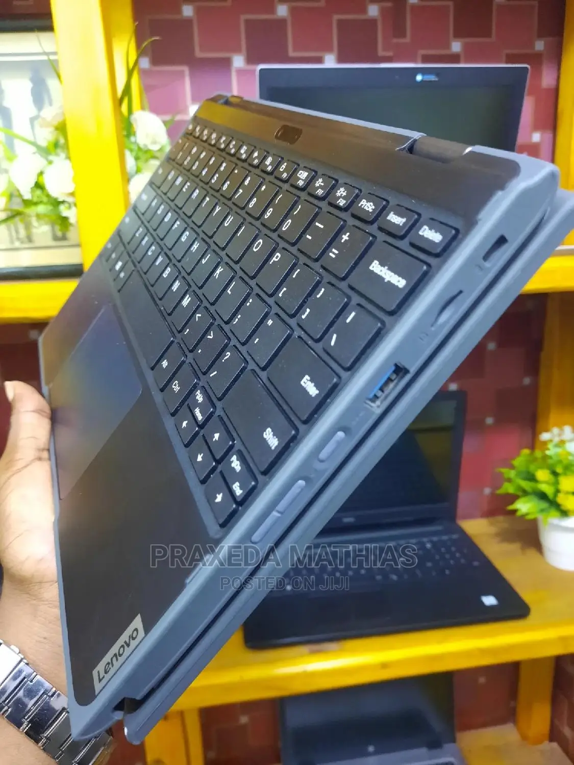 Laptop Lenovo Yoga 11e 4GB Intel Celeron SSD 128GB