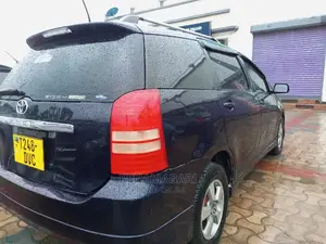Toyota Wish 2006 Blue