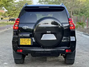 Toyota Land Cruiser Prado 2016 Black
