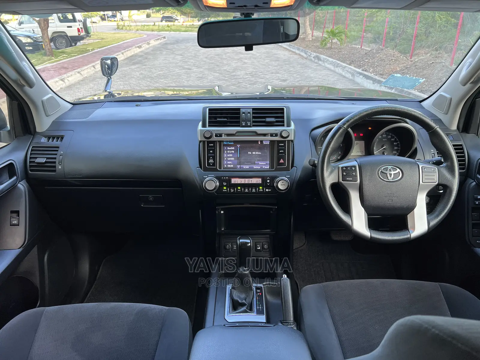 Toyota Land Cruiser Prado 2016 Black