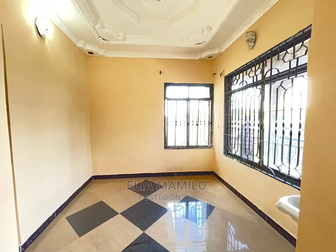 4bdrm House in Mbezi Makabe, Kinondoni for Sale