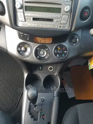 Toyota RAV4 2009 White