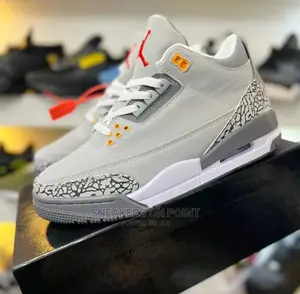 *Jordan 03*
*Size 40,41,42,43,44,45*