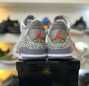 *Jordan 03*
*Size 40,41,42,43,44,45*