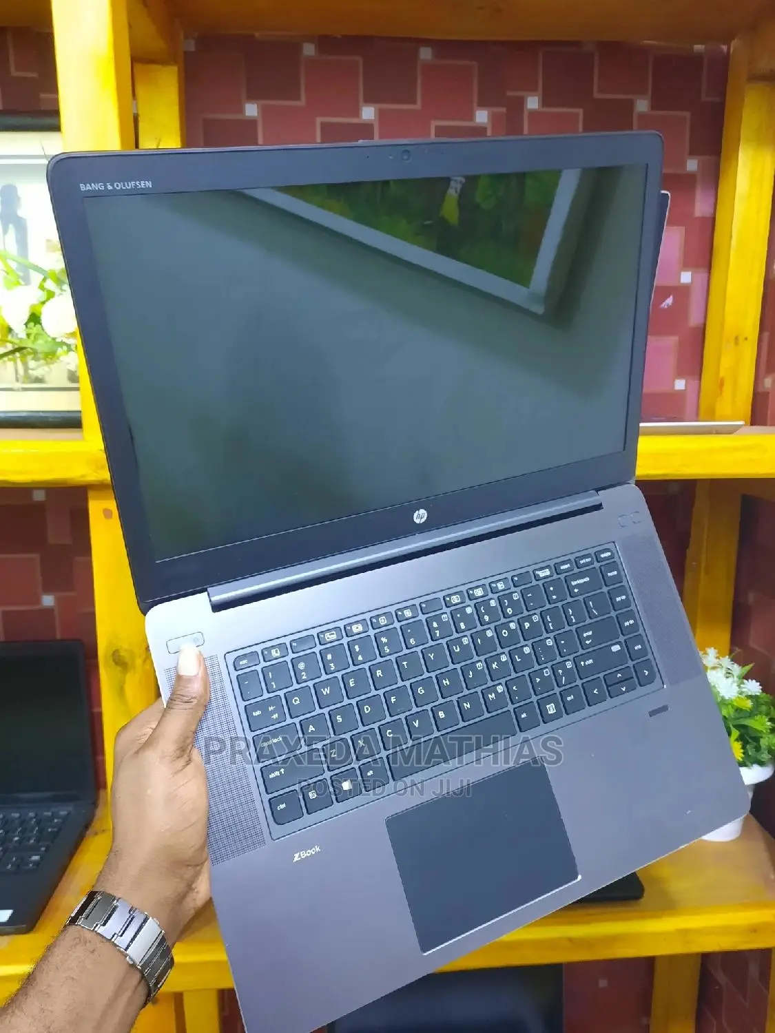 Laptop HP ZBook Studio 8GB Intel Core I7 HDD+SSD 500GB