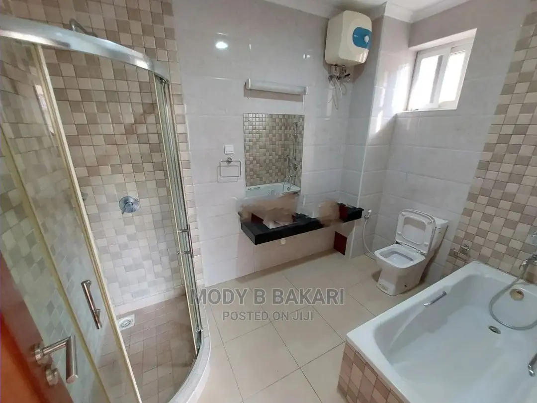 4bdrm Villa in Kinondoni for Rent