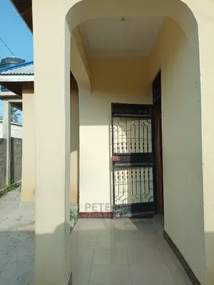 2bdrm Apartment in Kimara for Rent