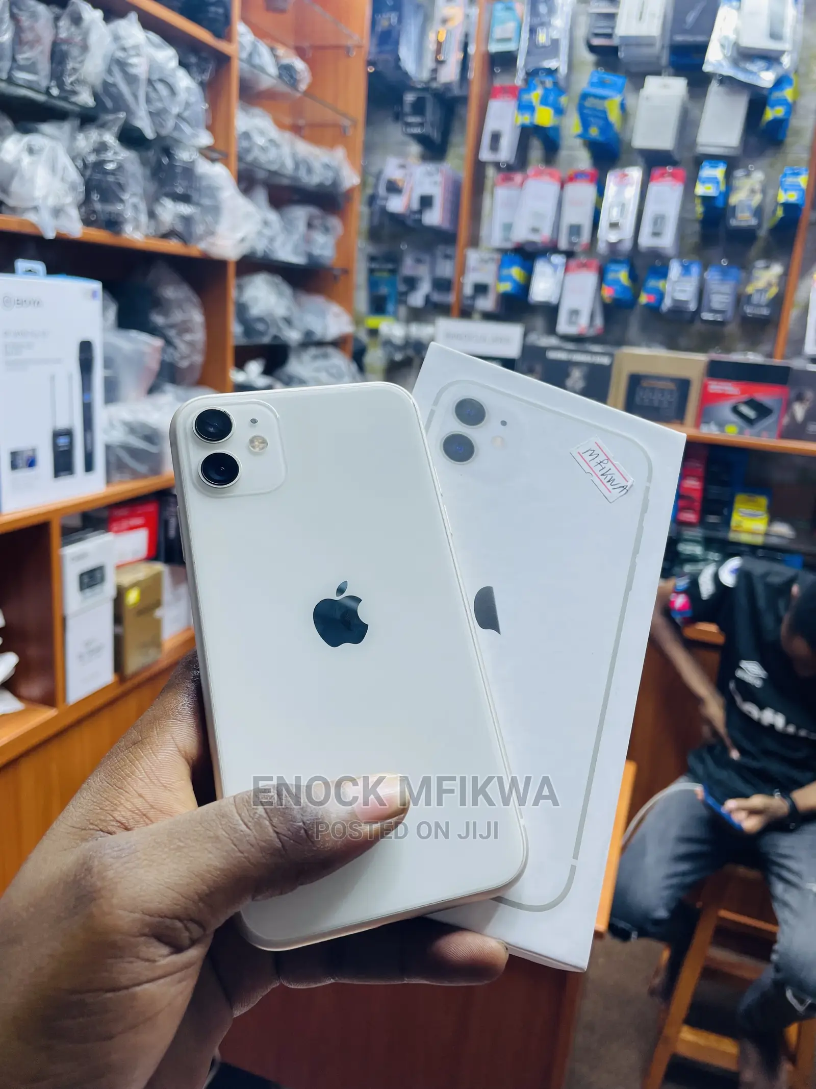 Apple iPhone 11 64 GB White
