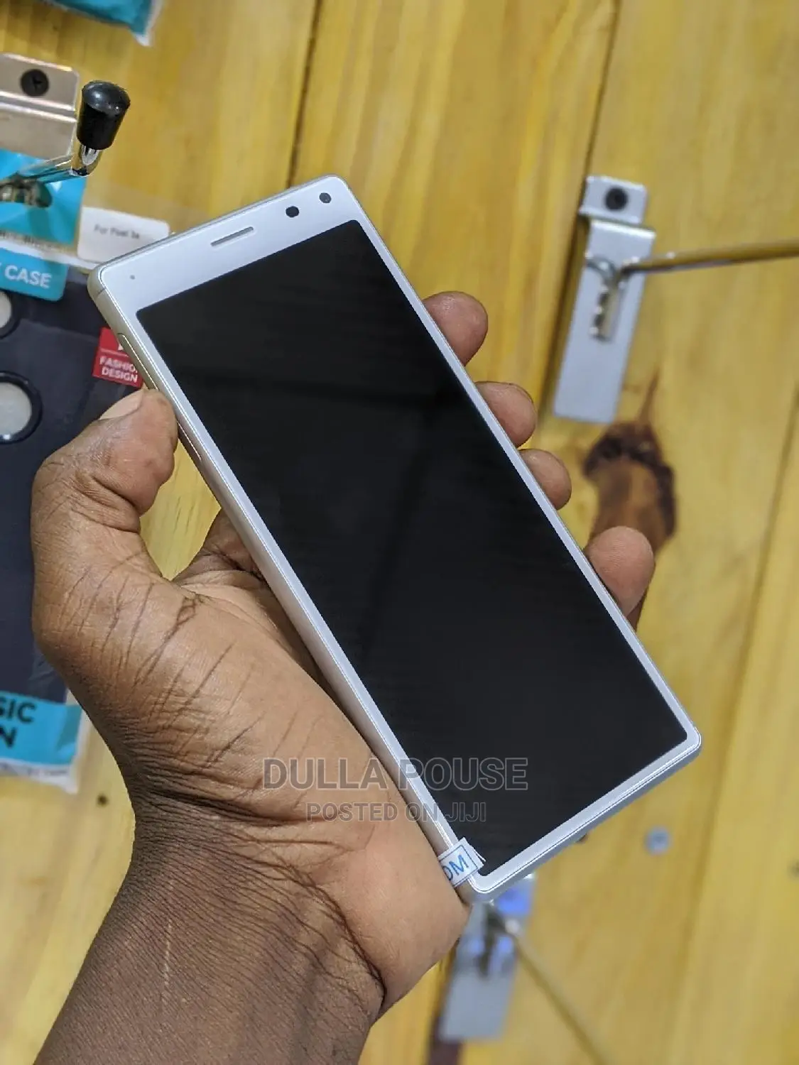 Sony Xperia 8 SOV42 64 GB White