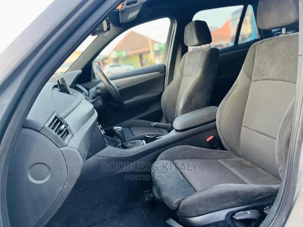 BMW X1 2011 Gray