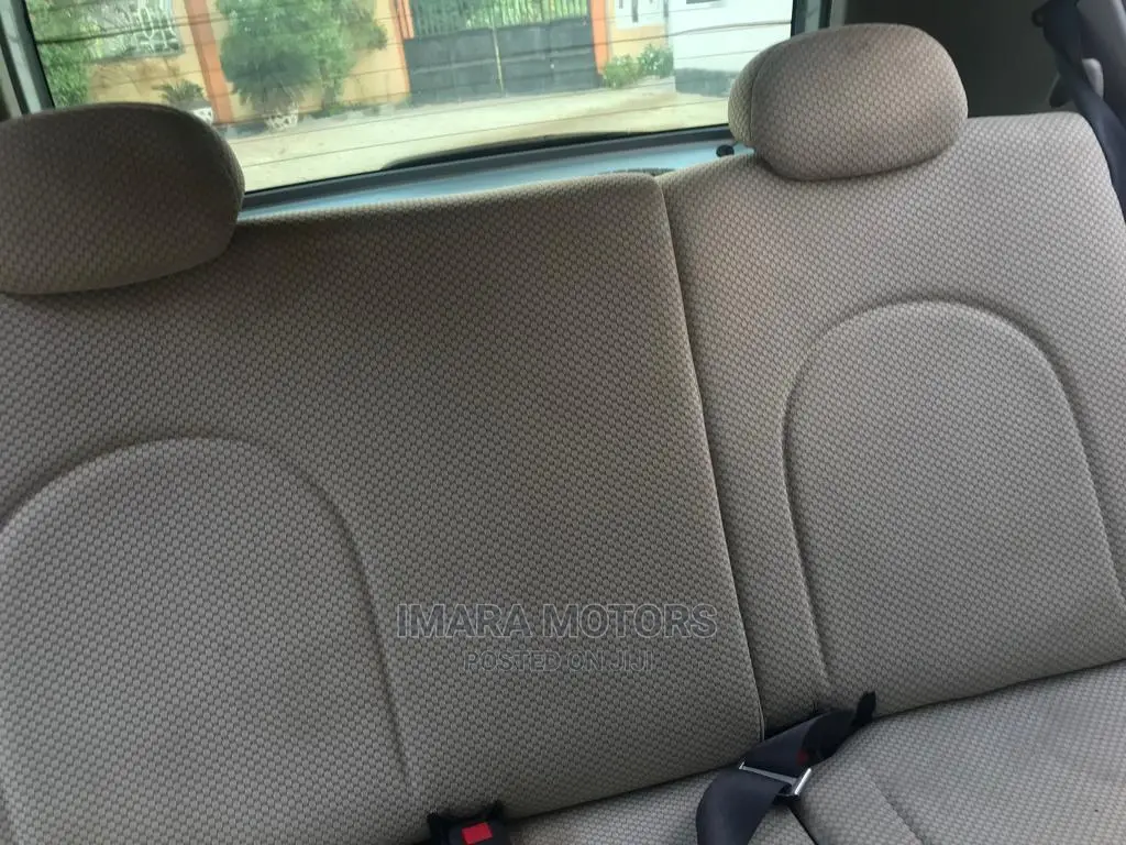 Toyota Passo 2006 Silver