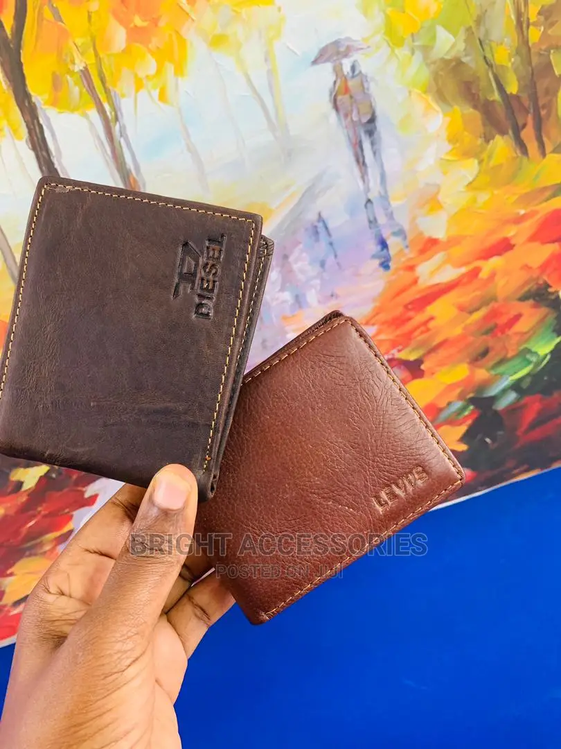 Wallets Za Ngozi