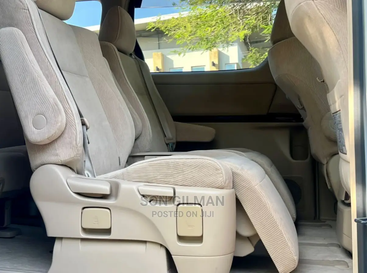 Toyota Alphard 2010 White