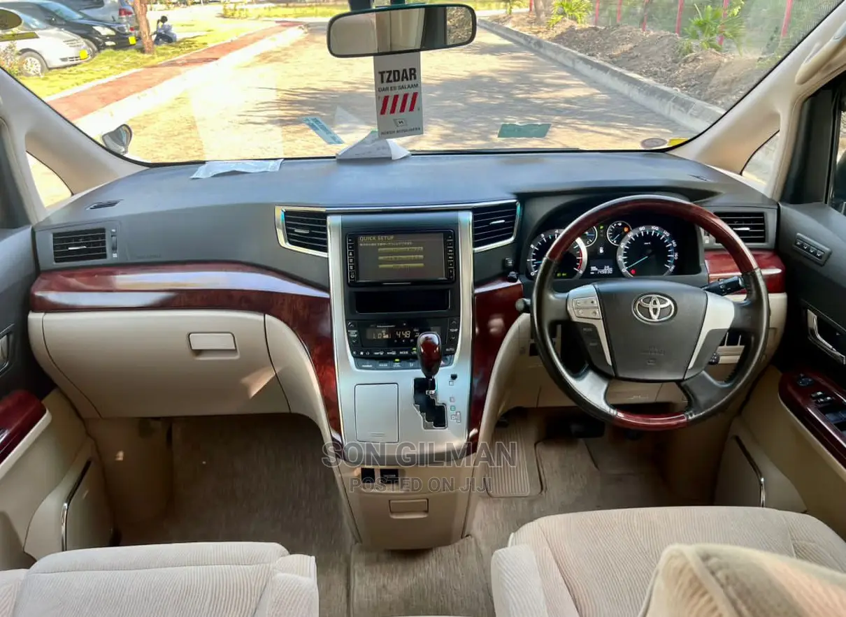 Toyota Alphard 2010 White