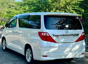 Toyota Alphard 2010 White