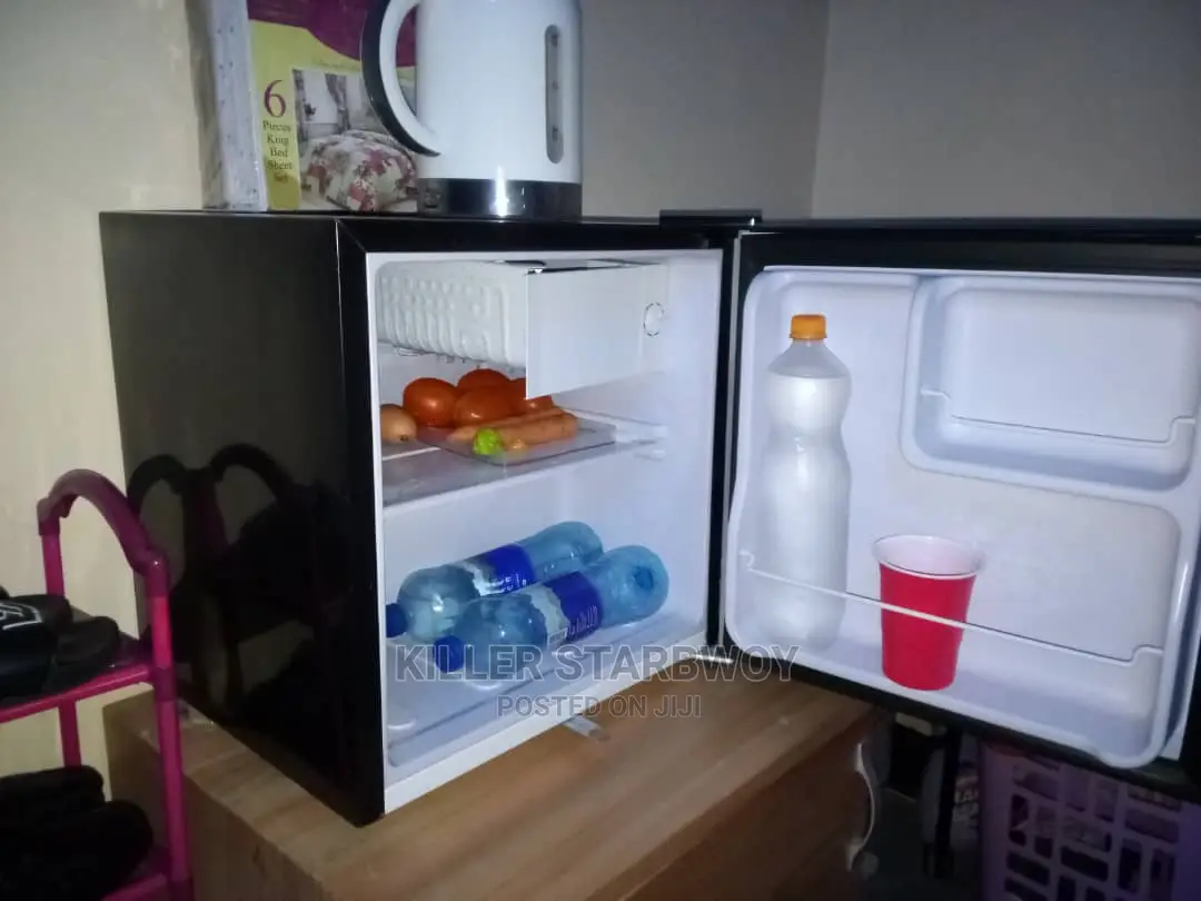 Min Fridge Bado Mpya Sana