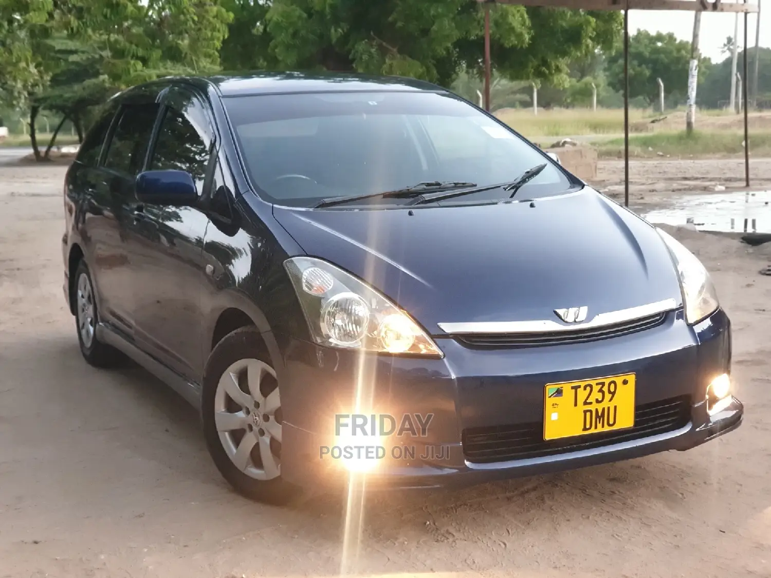 Toyota Wish 2004 Blue