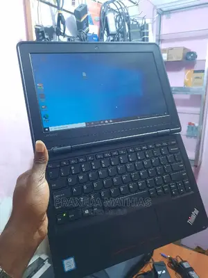 Laptop Lenovo Yoga 11e 4GB Intel Core 2 Duo SSD 128GB