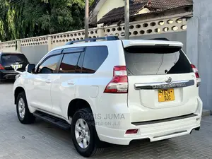 Toyota Land Cruiser Prado 2015 White