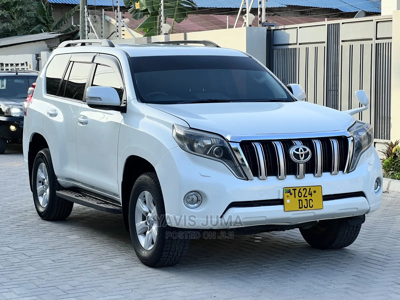 Toyota Land Cruiser Prado 2015 White