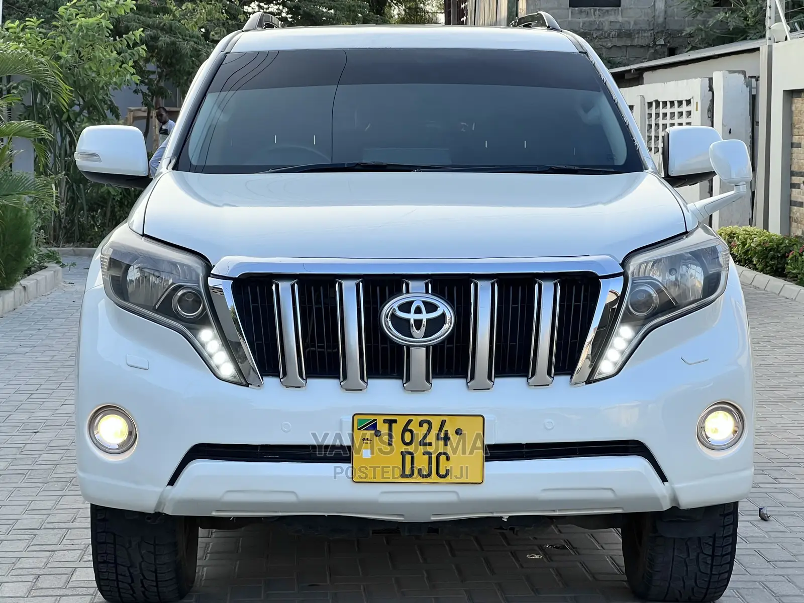 Toyota Land Cruiser Prado 2015 White