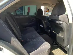 Toyota Crown 2005 Silver