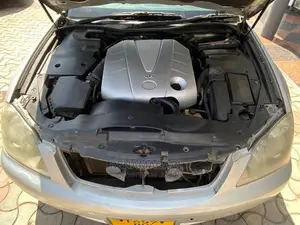 Toyota Crown 2005 Silver