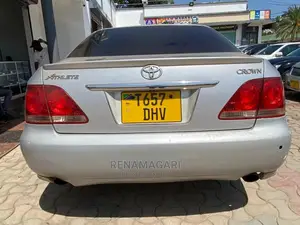 Toyota Crown 2005 Silver