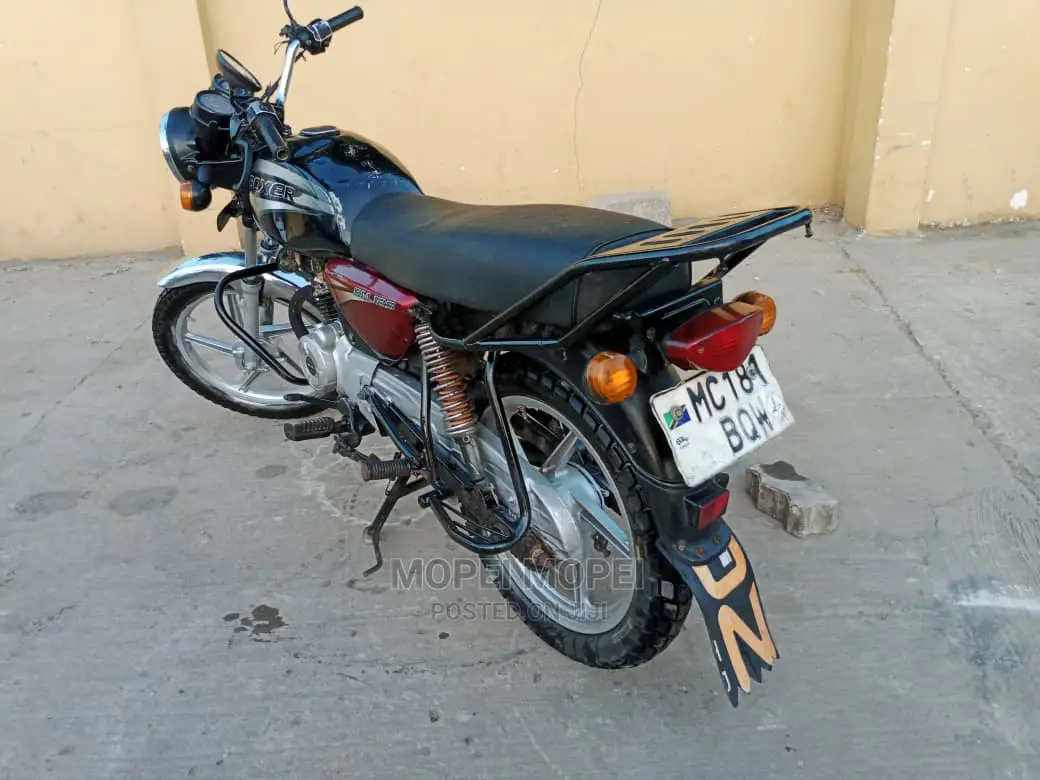 Bajaj Boxer 150 UG 2020 Black