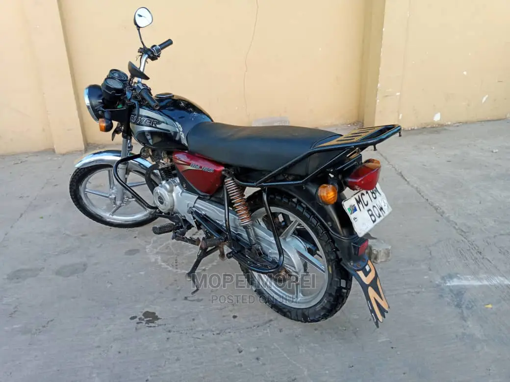 Bajaj Boxer 150 UG 2020 Black