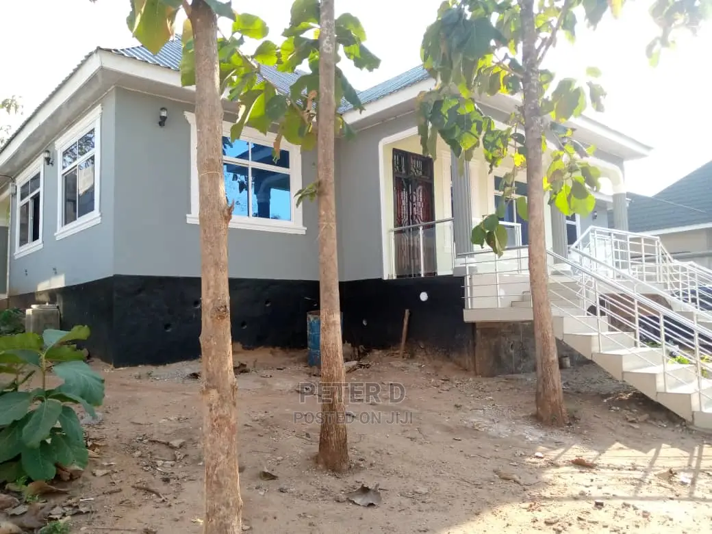 3bdrm House in Goba for Sale