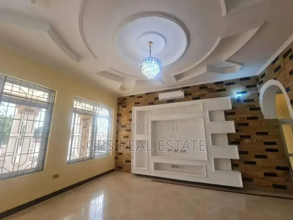 5bdrm Mansion in Goba Kwa Awadhi, Kinondoni for Sale