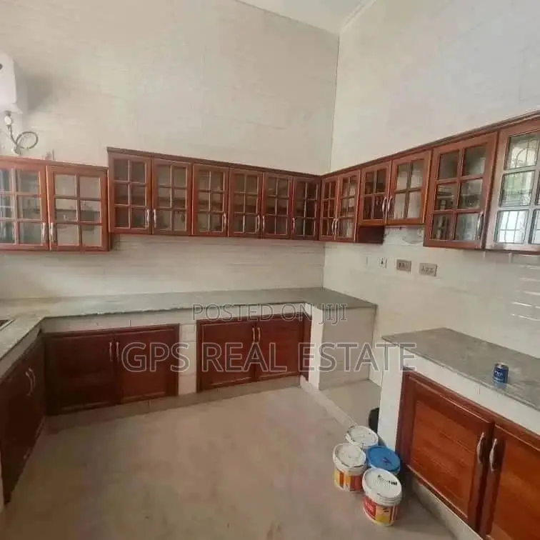5bdrm Mansion in Goba Kwa Awadhi, Kinondoni for Sale