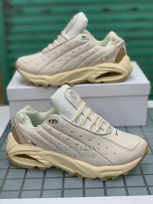Sneakers Nike Khaki