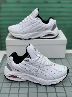 Sneakers Nike White