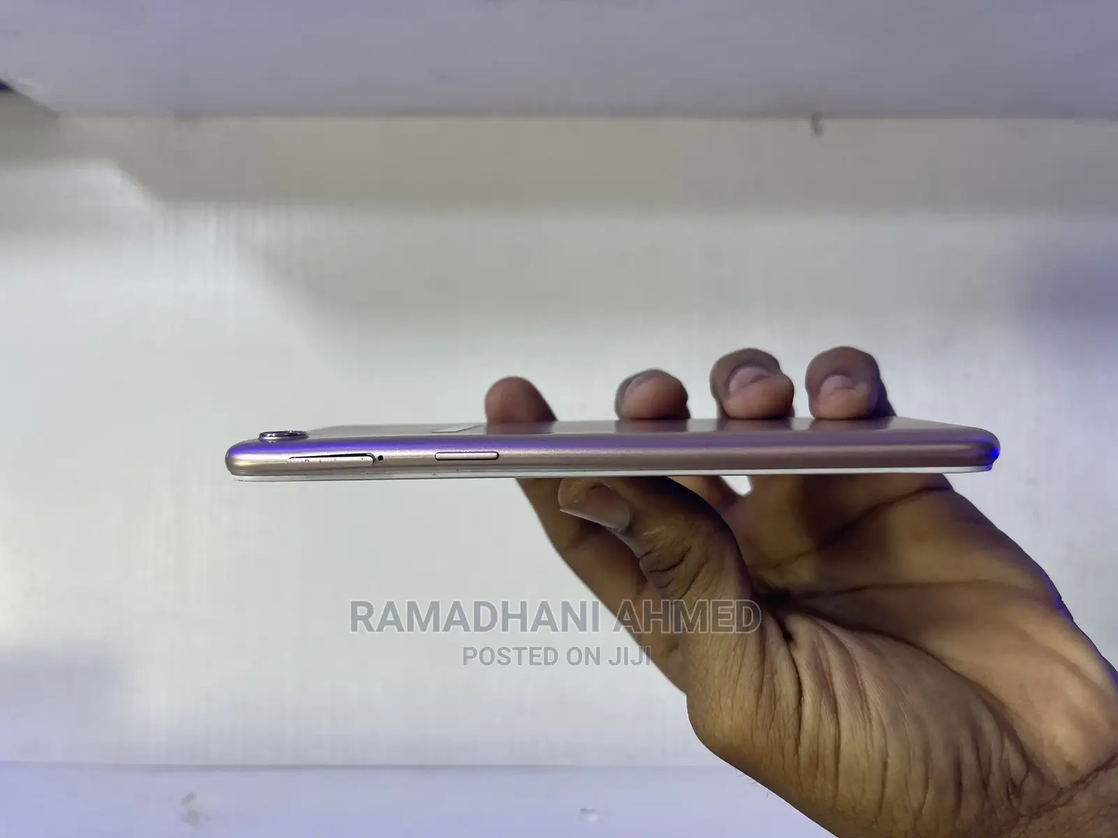 Oppo A83 64 GB Gold