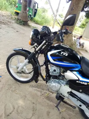TVS HLX 125 2023 Black