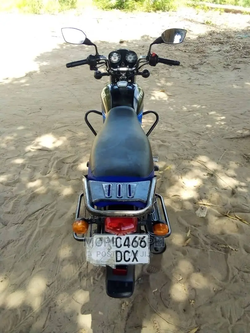 TVS HLX 125 2023 Black