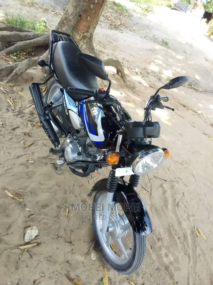 TVS HLX 125 2023 Black