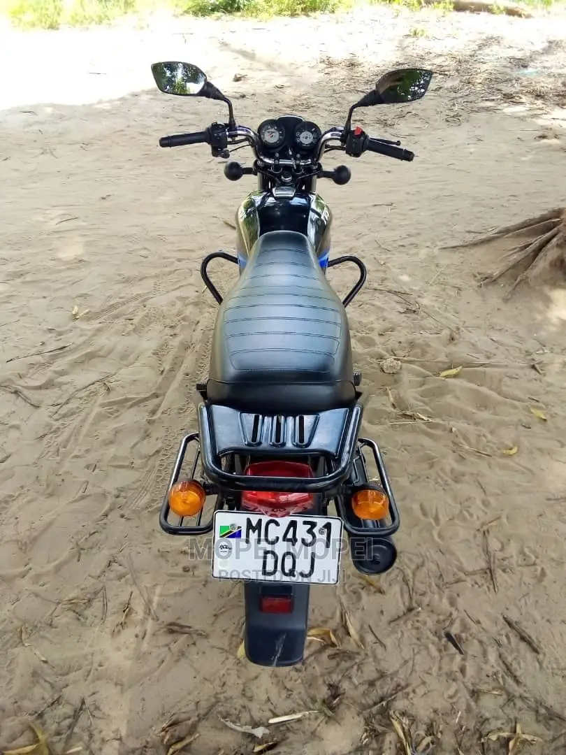 TVS HLX 125 2023 Black