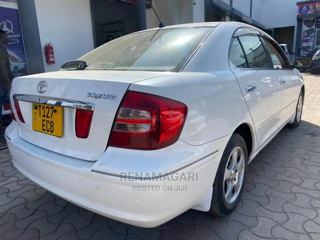 Toyota Premio 2005 White