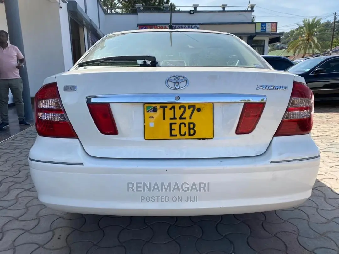 Toyota Premio 2005 White