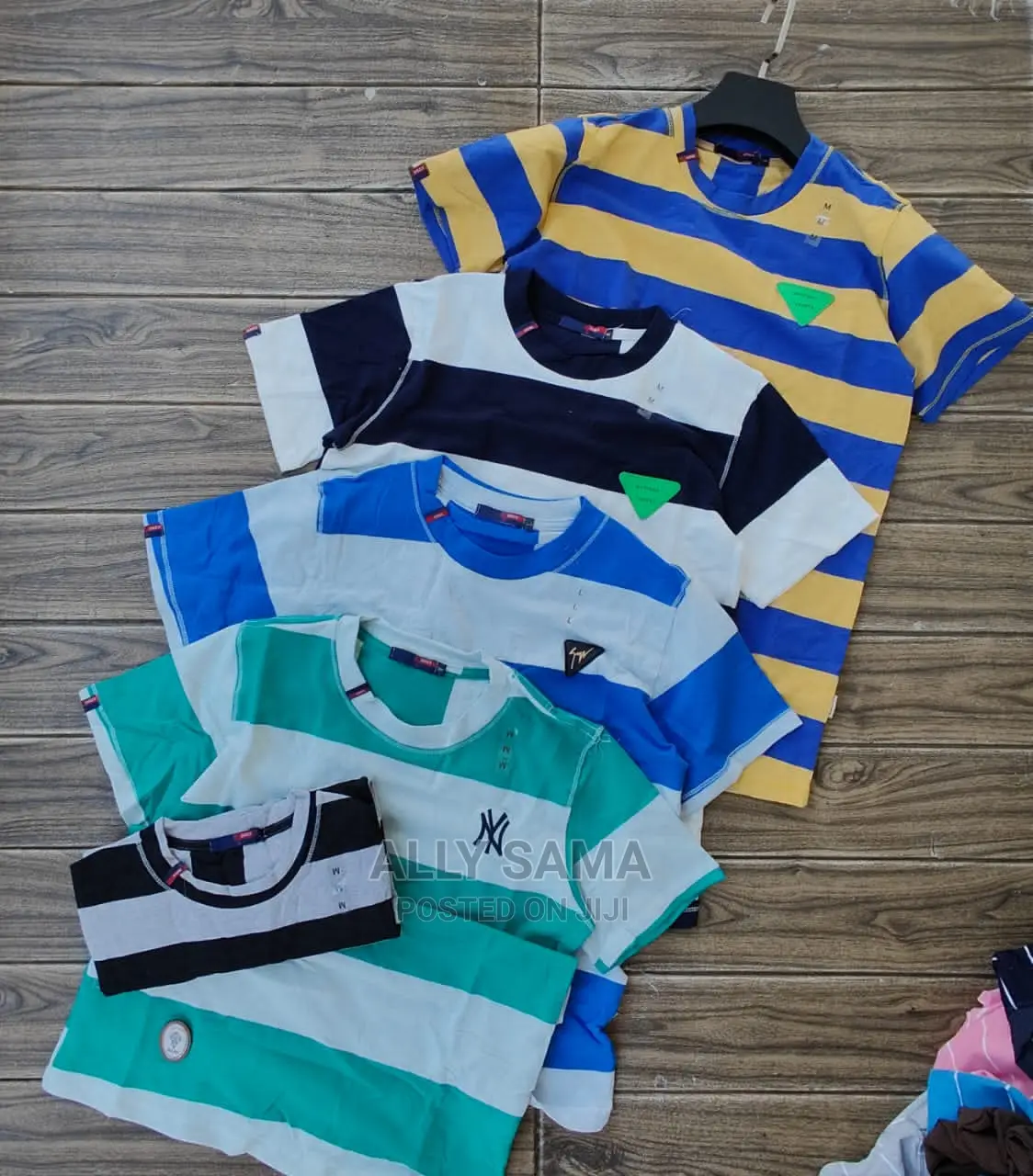 Men's T-Shirt Round