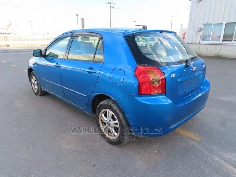 Toyota Corolla RunX 2004 Blue