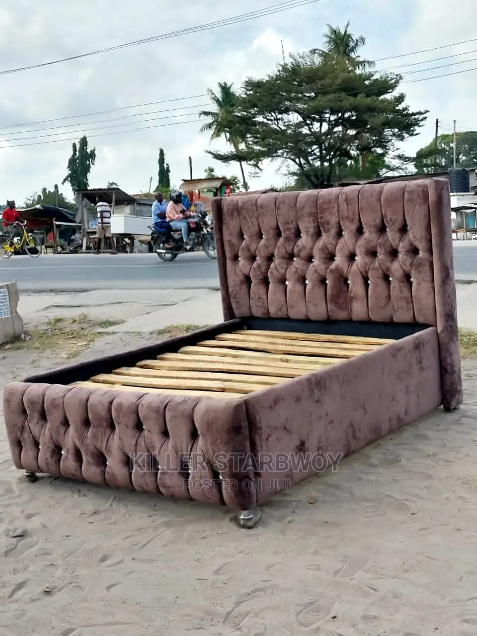 Bedsofa Nzuri Na Mpya Bado