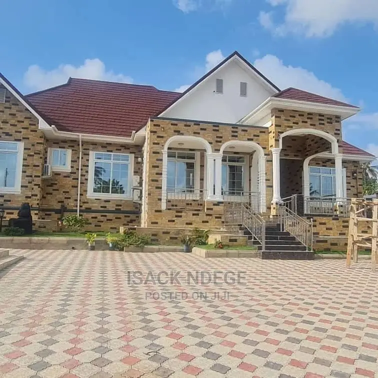 5bdrm Mansion in Goba, Kinondoni for Sale in Kinondoni Houses & Apartments for Sale, Isack