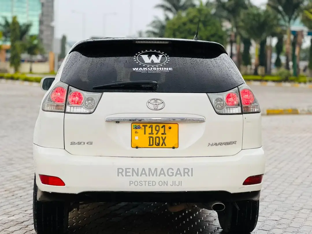 Toyota Harrier 2006 White