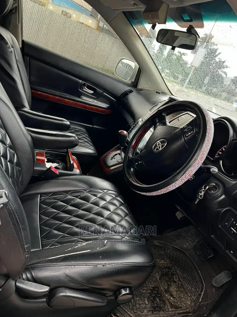 Toyota Harrier 2006 White