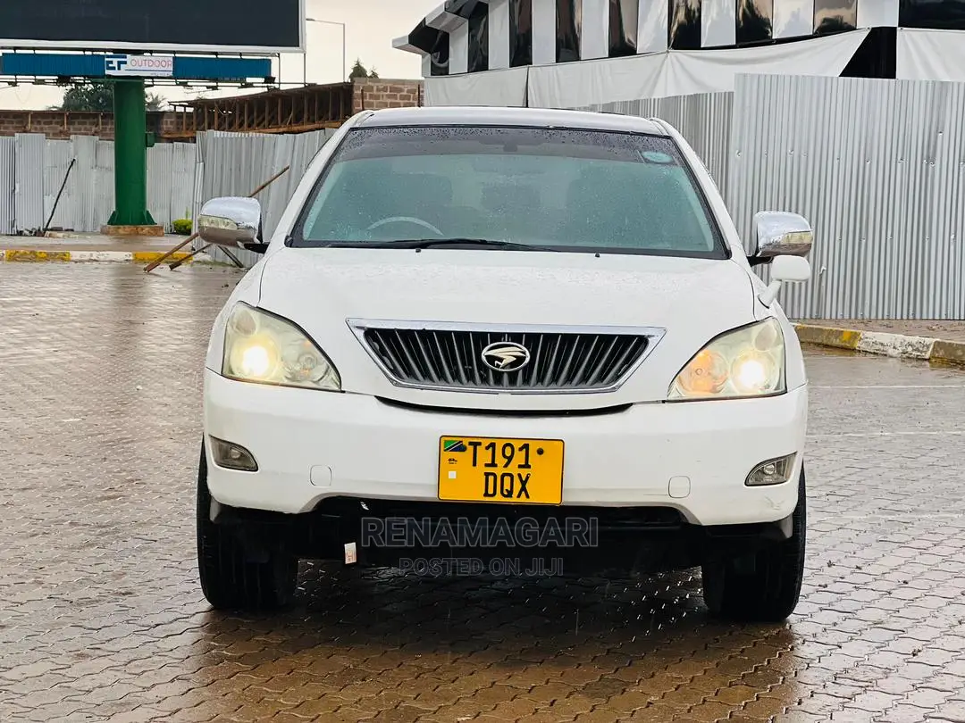 Toyota Harrier 2006 White